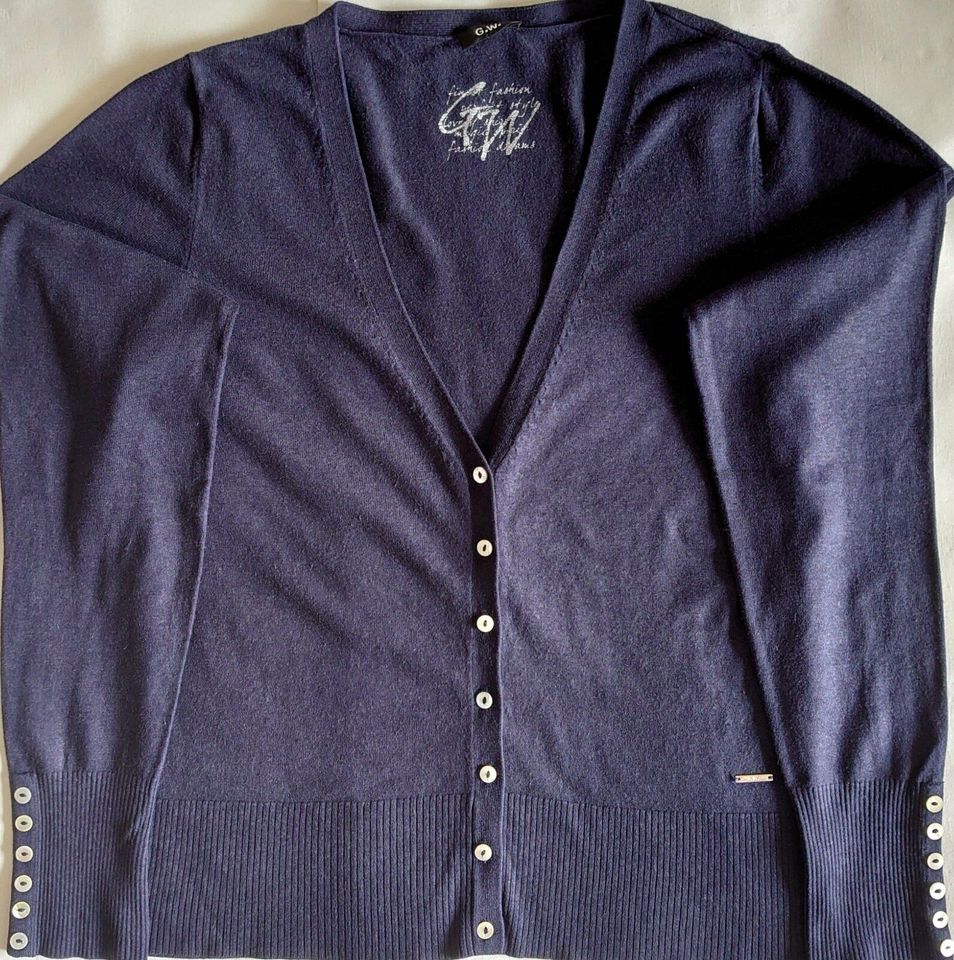 G.W. (Gerry Weber), kurze Strickjacke / Strickweste in Köln