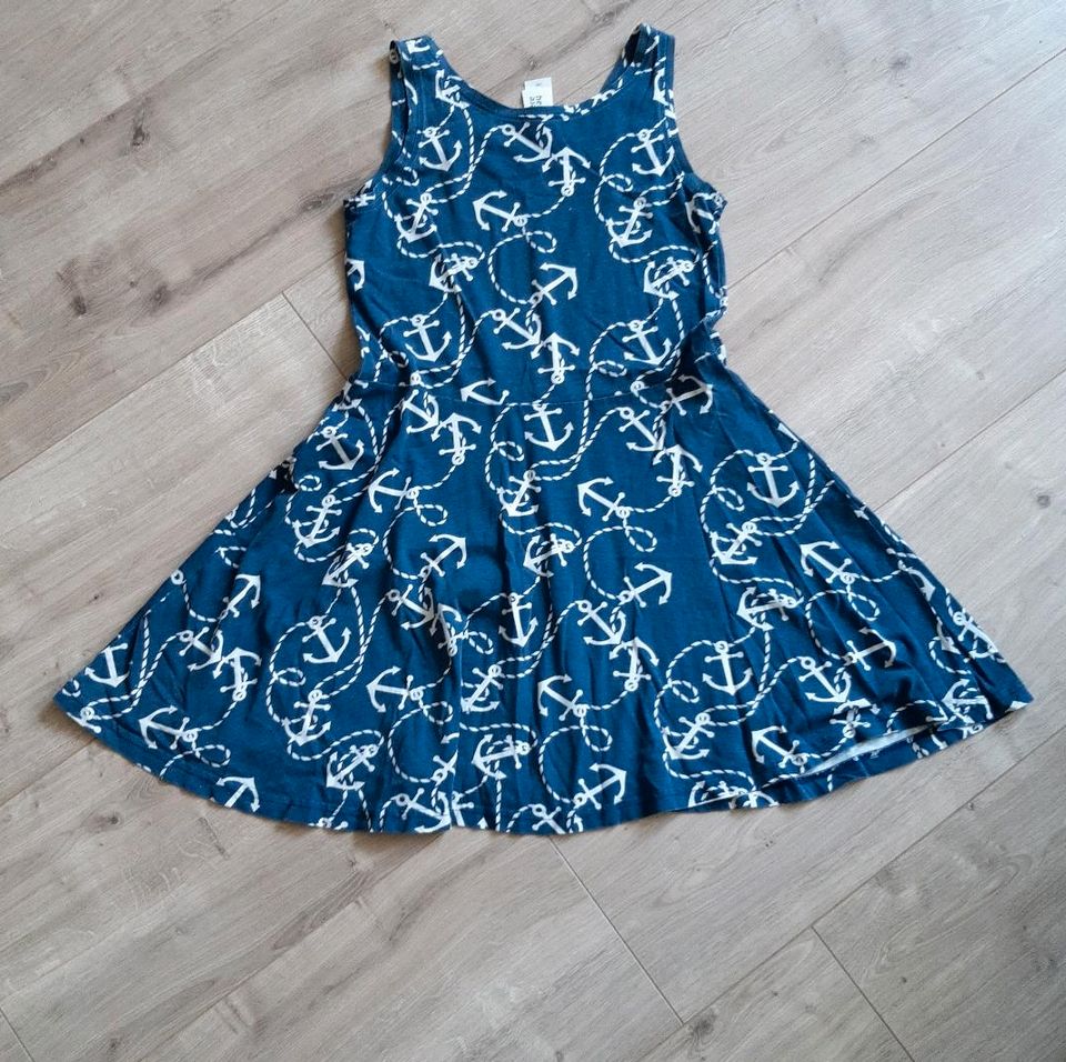 Kleid/ Sommerkleid/ Trägerkleid blau mit Ankern Gr. 146 in Hamburg