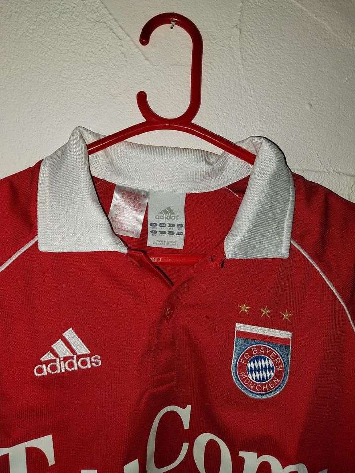 FC Bayern München Trikot Kinder Görlitz signiert in Ansbach