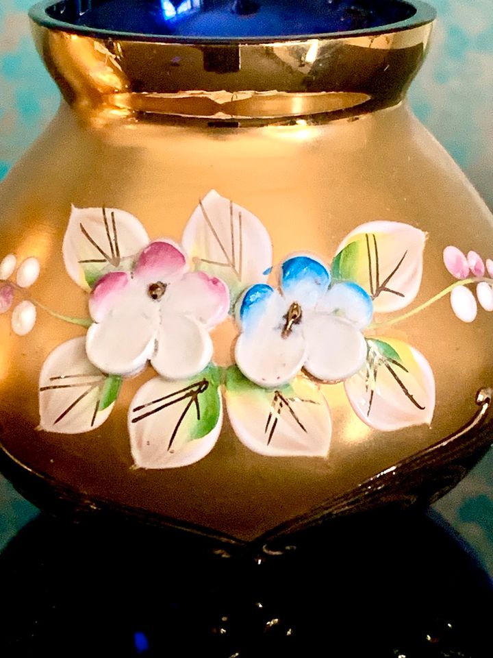 2 kleine Vasen, Bohemia, mundgeblasen, Gold, Emaille in Weyhe
