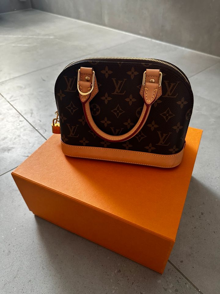 Louis Vuitton Alma BB in Oldenburg