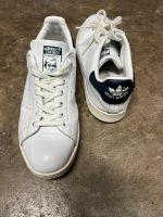 Herren Adidas Stan Smith Größe 44 Farbe weis/Marine Nordrhein-Westfalen - Bad Oeynhausen Vorschau