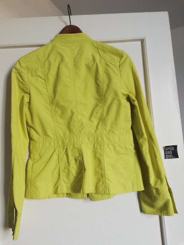 Sommerjacke, Gr. 36 von Benetton in Berlin