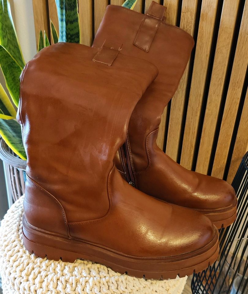 DeeZee Stiefel Gr. 40 in Unterdietfurt