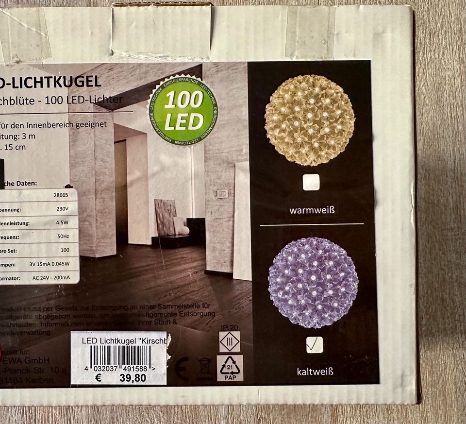 LED - LICHT KUGEL Kirschblüte - 100 LED Lichter innen in Berlin