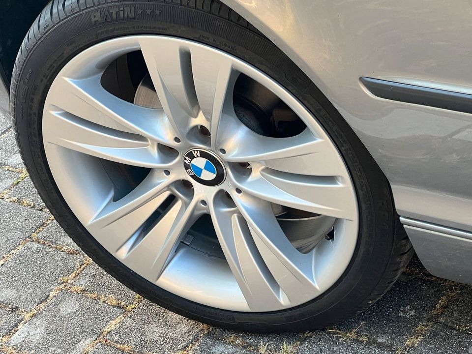 BMW E46 Alufelgen Felgen Alu 18 Sommer Reifen Räder Sommerreifen in Ettlingen