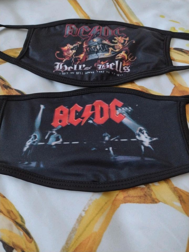 AC/DC  ,Maske, neu in Berlin