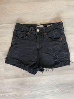 Jeans Shorts H&M Gr. 36 Niedersachsen - Aurich Vorschau