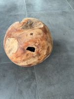 Teakholz-Kugel 30 cm Durchmesser Nordrhein-Westfalen - Enger Vorschau