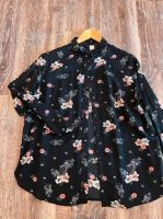 Bluse schwarz mit Blumendruck H&M Baden-Württemberg - Sersheim Vorschau