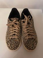 Sneaker Leo Adidas Gr. 39,5 Neu ungetragen Bayern - Sengenthal Vorschau