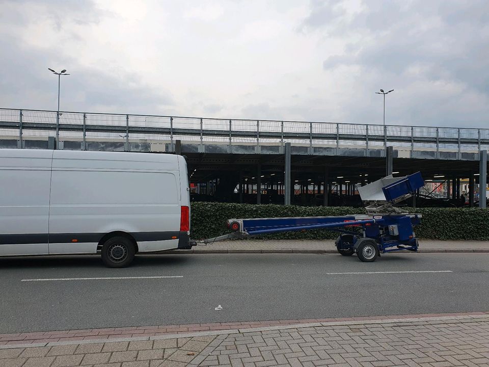 Möbillift , Möbelaufzug mit Bediener in Bremen