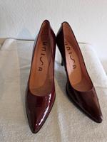 Sehr hochwertiger UNISA Lackleder Pumps Plateausohle Gr.39 rot München - Berg-am-Laim Vorschau