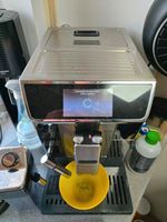 Kaffeevollautomaten DeLonghi Primadonna Elite (Sonderlackirung) Bayern - Schwandorf Vorschau