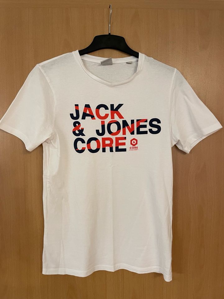 Jack & Jones T-Shirt weiß Gr. M in Oberderdingen