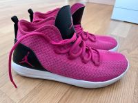 retro Nike Air Jordan Sneaker Schuhe Gr 40.5 pink Brandenburg - Teltow Vorschau