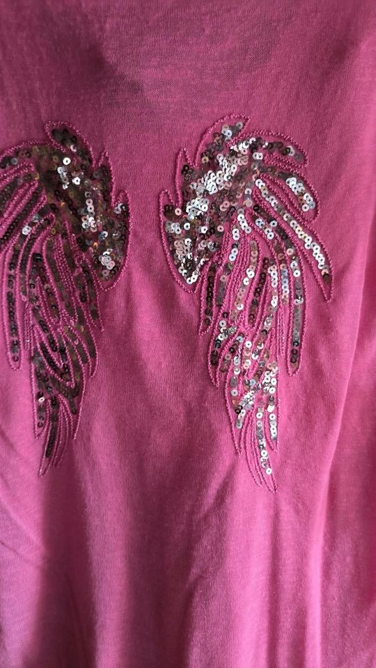 Shirt mit Herz und Flügeln  Pink XS in Bad Hersfeld