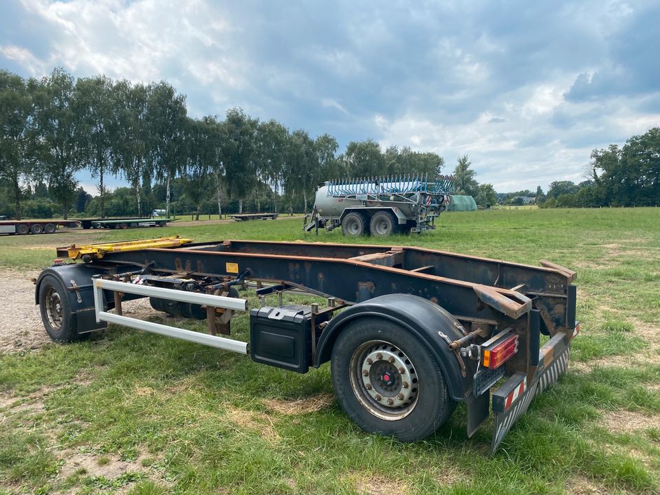 Hüffermann Schlittenanhänger Container Abroller LKW Sattel Lafett in Datteln