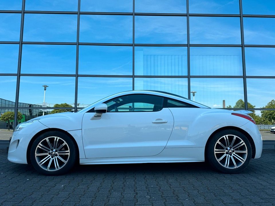 Peugeot RCZ Sport Leder Navi PDC in Mönchengladbach