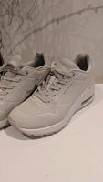 Skechers Uno Größe 37,5 offwhite Hessen - Solms Vorschau
