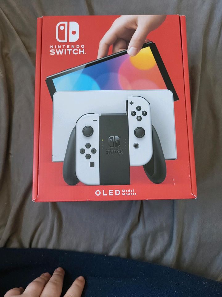 Nintendo Switch Oled weiß in Neuss