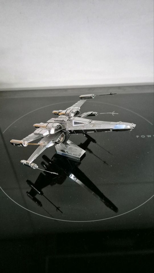 Star Wars Metal Earth Modelle in Steinen