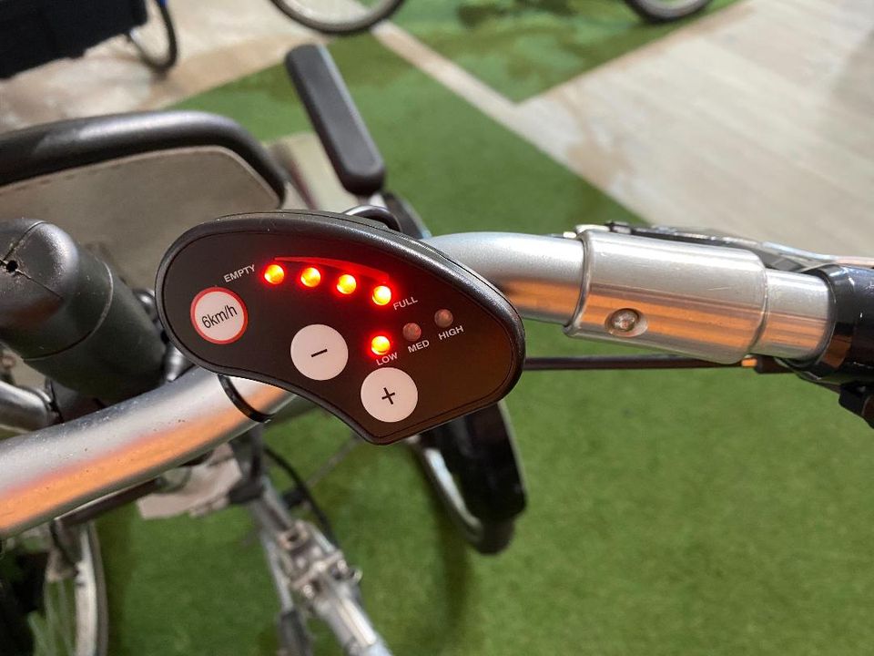 Van Raam Opair Elektrisches Therapie Rollstuhlfahrrad Teilbar NEU in Gronau (Westfalen)