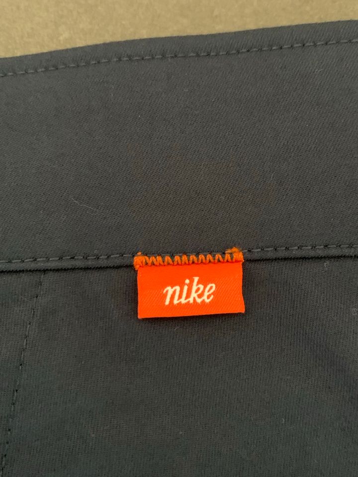 Nike (Golf) Short Hose Größe 36 / XL Neu in Dürrlauingen