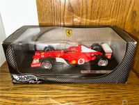 Modellauto 1:18 M. Schumacher Ferrari F-2002 Hot-Wheels Racing F1 Frankfurt am Main - Nordend Vorschau