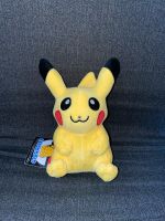 Pokémon Plüsch Tier Kuscheltier Pikachu 20cm Neu Geschenk Pokemon Altona - Hamburg Rissen Vorschau