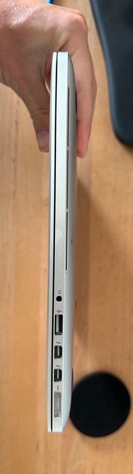 Macbook Pro 2015 15 Zoll Intel i7 16GB RAM 512 GB SSD in Holzgerlingen