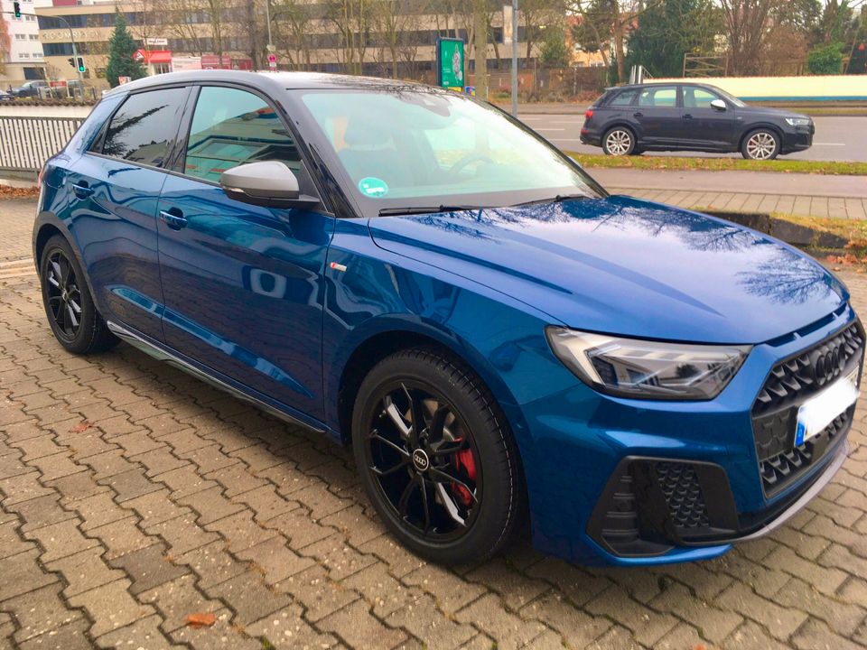 A1 40 TFSI 207 PS Sport S tronic S line Topaustattung & orig. WR in München