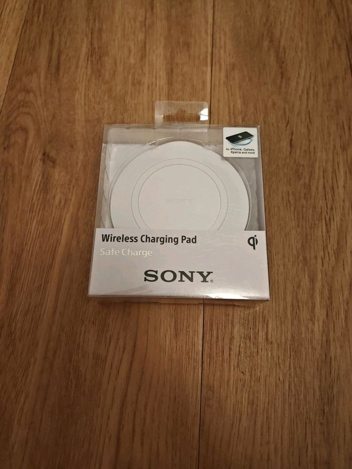 SONY Wireless Charging Pad Weiß / LETZTER PREIS! in Berlin