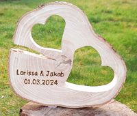 Holzscheibe mit 2 Herzen Hochzeit Deko Tischdeko Geschenk Baden-Württemberg - Rechberghausen Vorschau