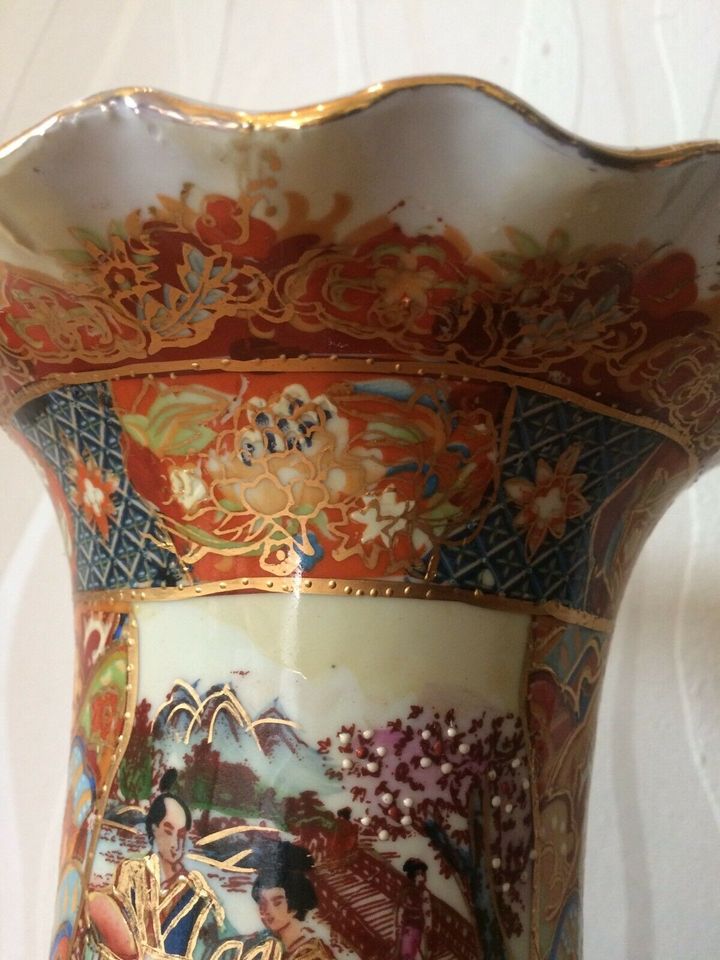 Porzellan Boden  Vase in Naumburg 