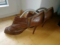 Braune Ankle Boots mit Cut Out, neuwertig, von Zara Woman Bayern - Fürstenfeldbruck Vorschau