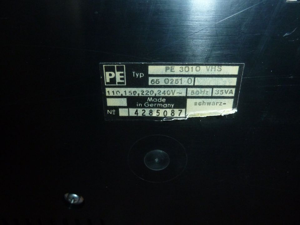 Perpetuum Ebner PE 3010 VHS Plattenspieler in München