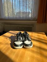 Sneaker, Schuhe, low, weiß schwarz Nordrhein-Westfalen - Iserlohn Vorschau