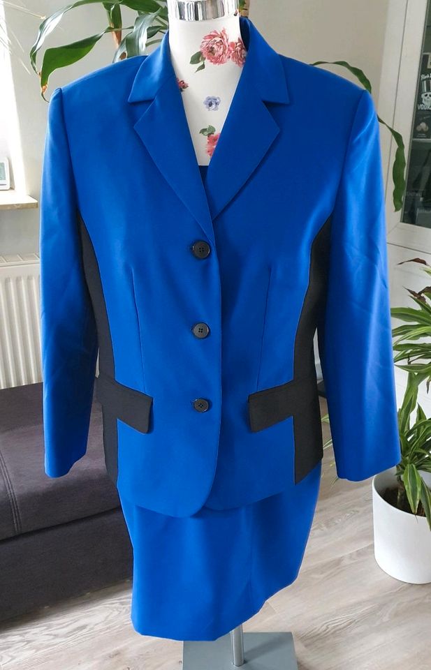 Etuikleid + Jacke, royalblau, Gr.42, blau, Kleid, neuwertig in Kirchlinteln