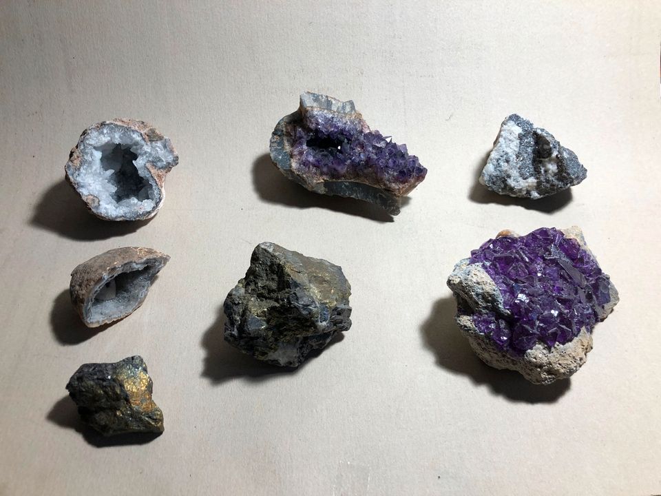 Mehrere Halbedelsteine-Drusen, Glimmer Quarz, Amethyst, Quarze in Dortmund