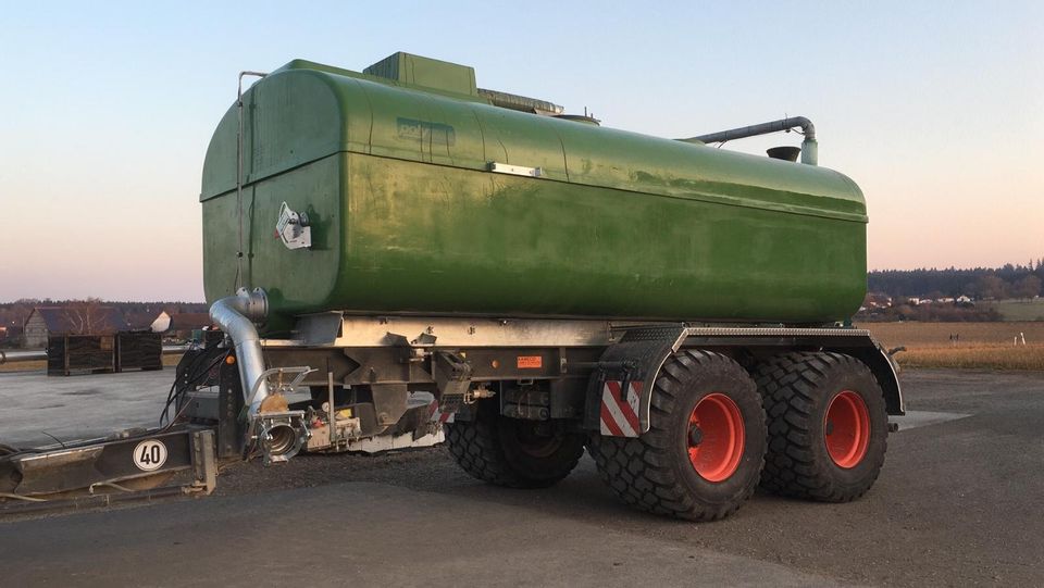 Tank für Gülle, Zubringer,  Transport Tank, Fass in Osterberg