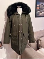 Damen Zara Khaki Parka mit Kapuze Größe S Baden-Württemberg - Reutlingen Vorschau