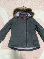 Winterjacke von Bench Mädchen Größe 122 Nordrhein-Westfalen - Dorsten Vorschau