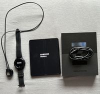Galaxy Z Fold 3 & Galaxy Watch 4 Classic 46mm Köln - Porz Vorschau
