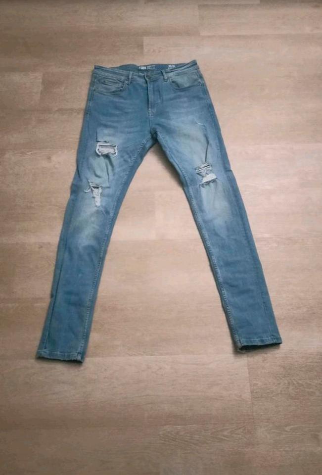 ☆ Herren Jeans Hose von FSBN mit Stretchanteil - Gr. 30/34 - ☆ in Kassel