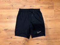 Nike kurze Sporthose / Shorts Dry fit Größe 158 Berlin - Charlottenburg Vorschau