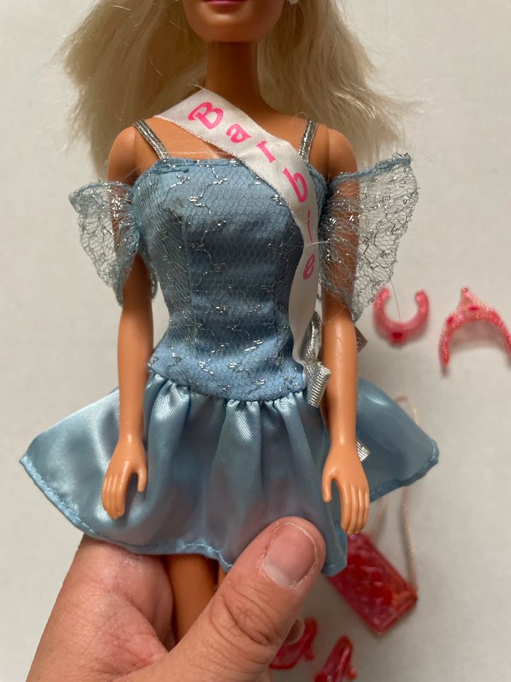 Barbie Fashion Fun In Kleidung Miss America Mit Zubehör in Wunstorf