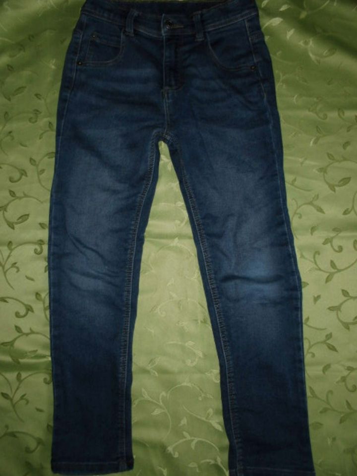 Topolino Jeans Größe 128 wie neu in Salzkotten