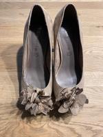 Tamaris Pumps beige nude Blüte Hessen - Amöneburg Vorschau