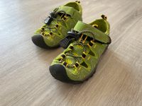 Sneakers grün Sandalen Gr. 25 Nordrhein-Westfalen - Overath Vorschau